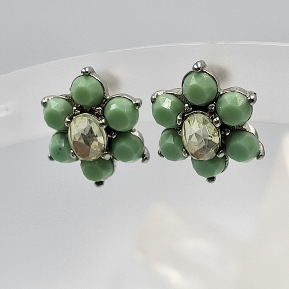 4 Pair -  Flower Earrings Package - Picture 4 of 9